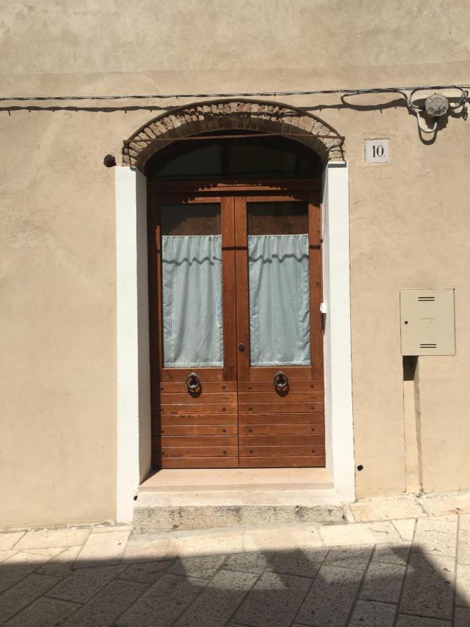Le Volte Nel Borgo Apartment Termoli Ngoại thất bức ảnh