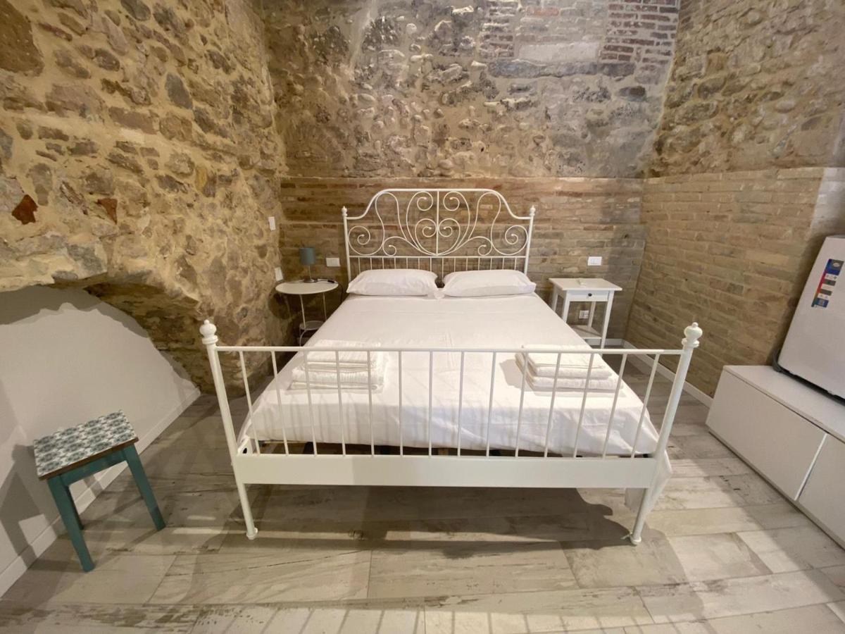 Le Volte Nel Borgo Apartment Termoli Ngoại thất bức ảnh